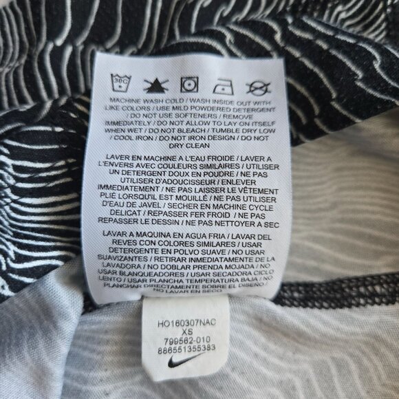 Nike Running Women's Dri-Fit Long-Sleeve Running Shirt Sz XS - Picture 8 of 9